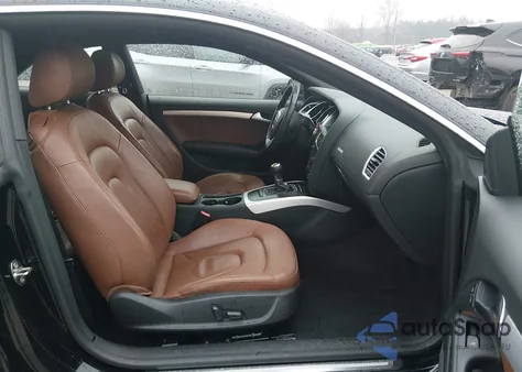 2010 Audi A5 2.0T Premium из США, поврежденный, VIN WAURFAFRXAA077663